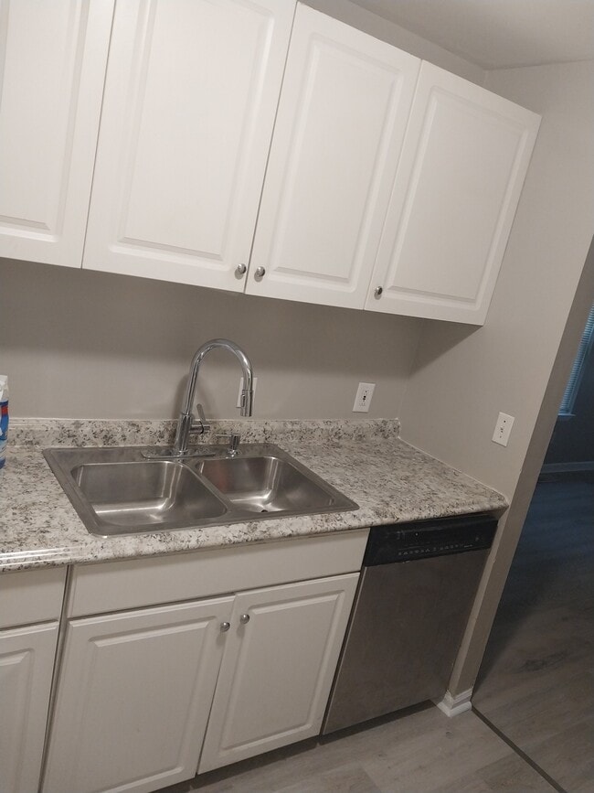Photo - 2203 Bennett Ave