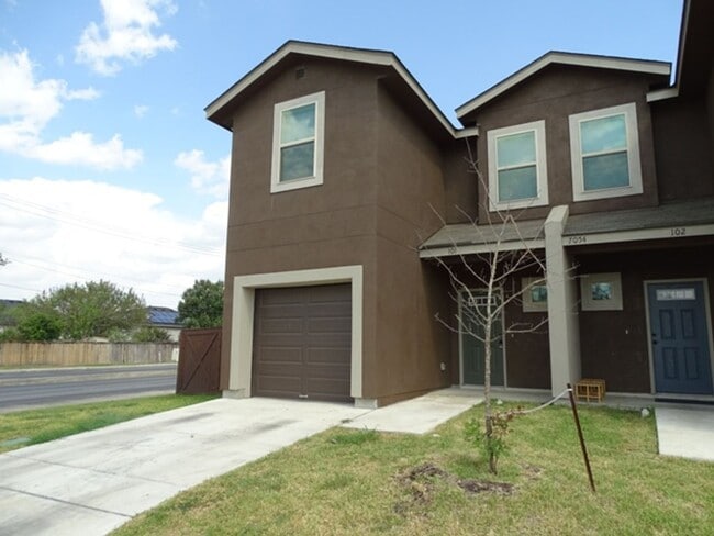 Photo - 7054 Lakeview Dr Unit #101