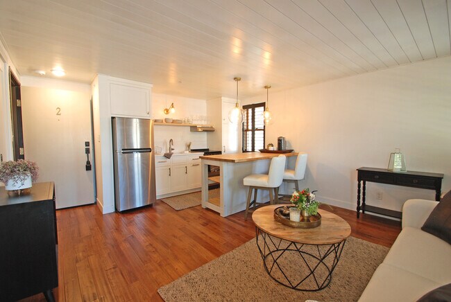 Photo - 231 Commercial St Condo Unit 2
