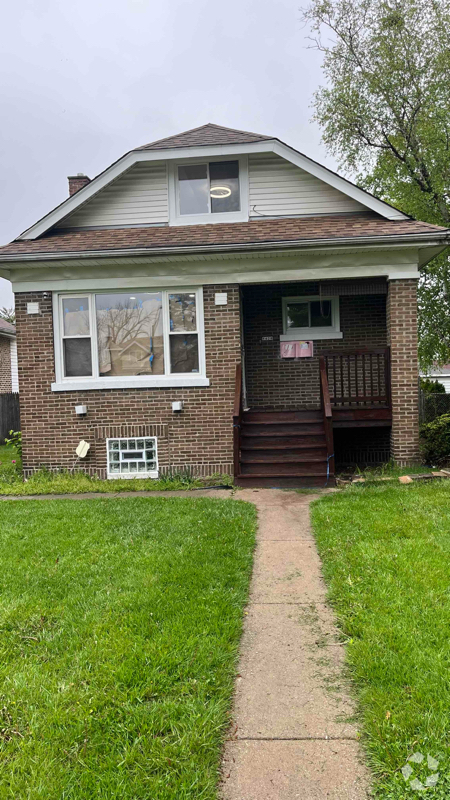 Building Photo - 8428 S Rhodes Ave Rental