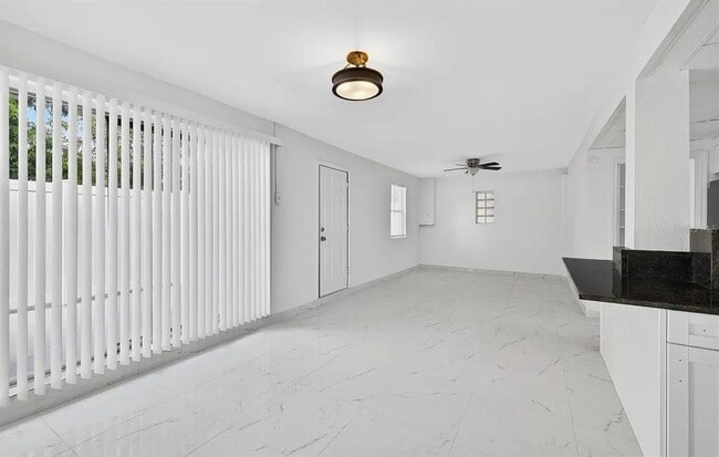 5519 1/2 Gulfport Blvd S Unit 5519/2