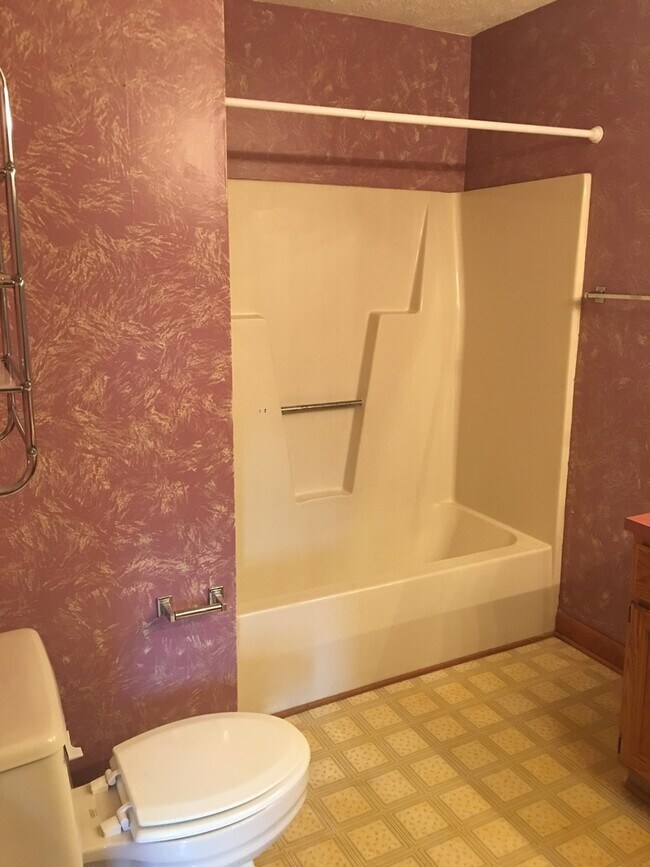 Townhome with Water View House Rental in Bridgeton, NC