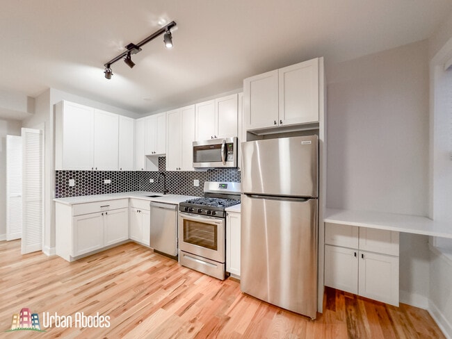 Photo - 651 W Wrightwood Ave Unit M05B