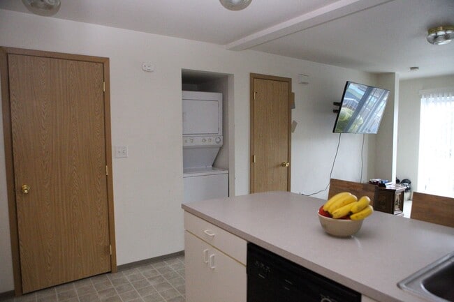 REANEY PARK APTS