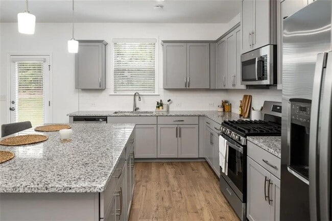 Photo - 1610 Wellston Dr