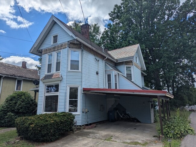 Photo - 740 Park Ave Unit 740 1/2 Park Ave