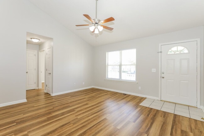 Photo - 420 Wildwood Dr