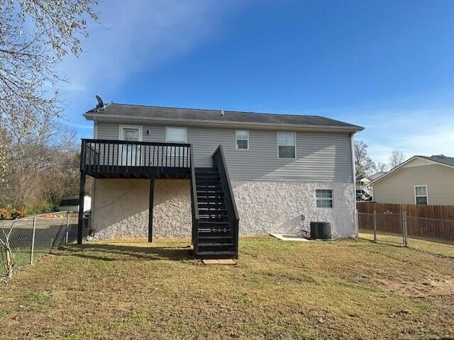 Photo - 682 Crab Apple Ln SE