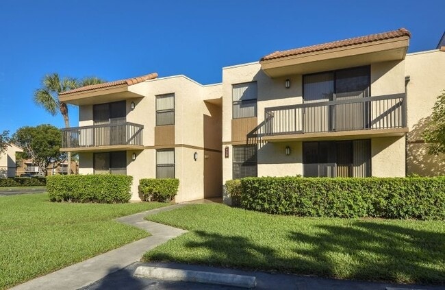 Exterior - Jacaranda Village