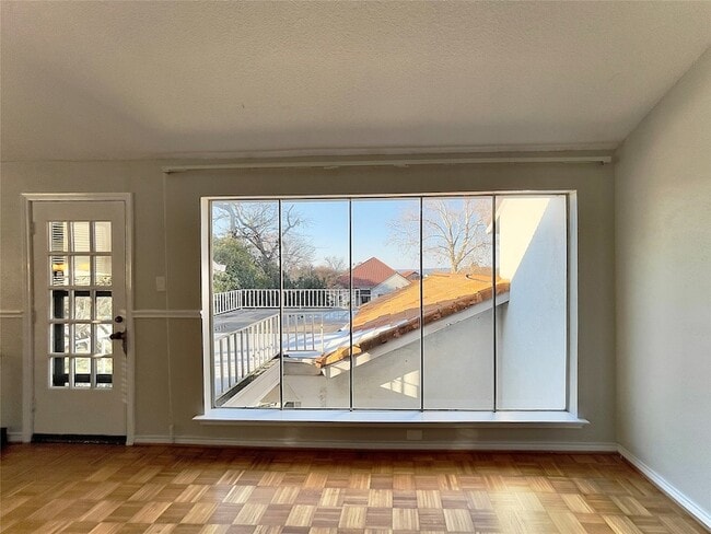 Photo - 3119 Lakeside Dr