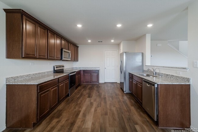 Photo - 414 Retama Pass