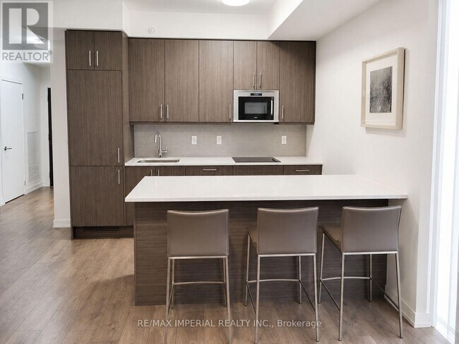 Photo - 297 College St Unit 603