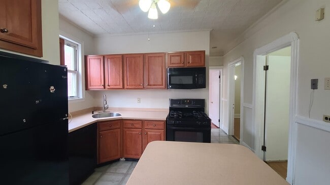 Photo - 86 Tonnelle Ave Unit 1