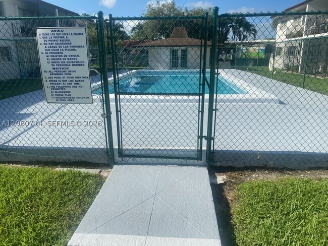 Photo - 9520 SW 8th St Unit 118