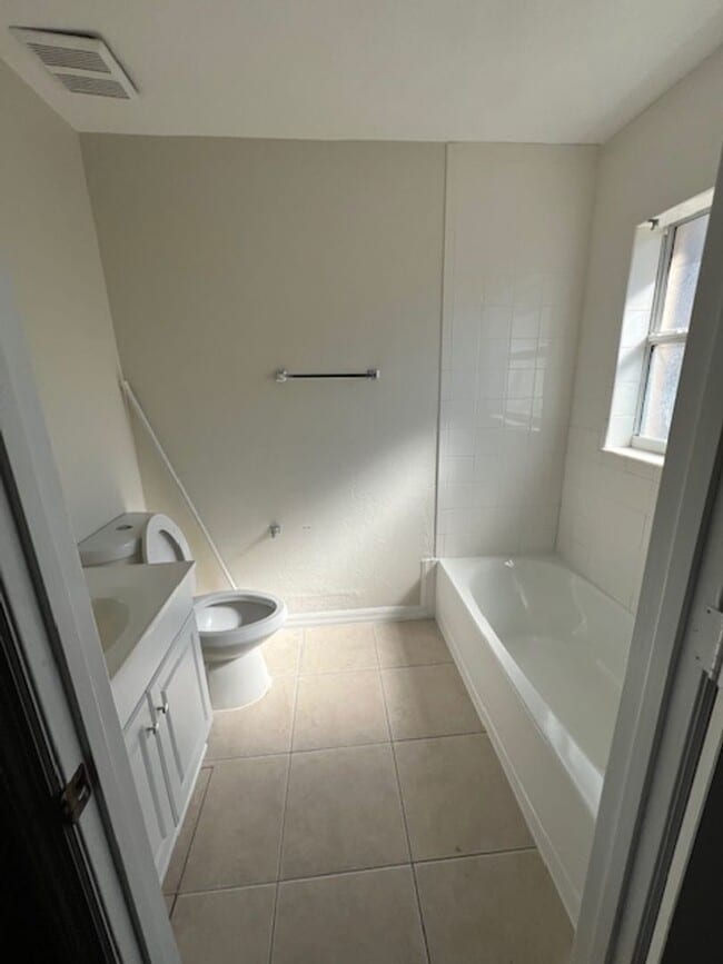 Photo - 816 Grove Ave