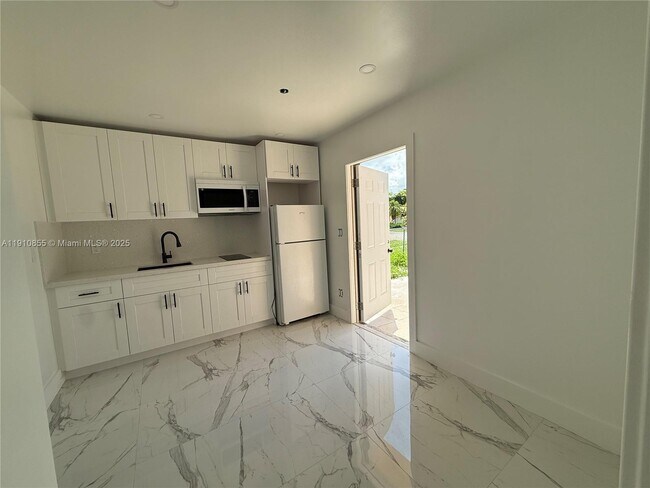 Photo - 9824 SW 26th Terrace Unit 1