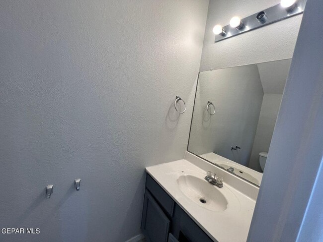 Photo - 11013 Thatcher Pond Ln