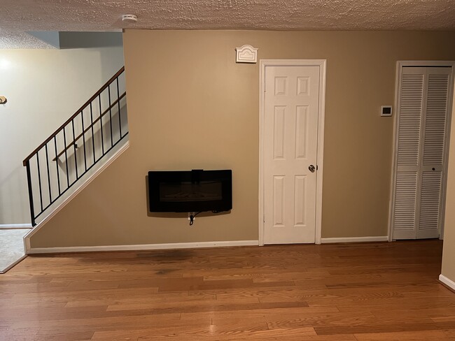 Photo - 1412 Nestlewood Ct