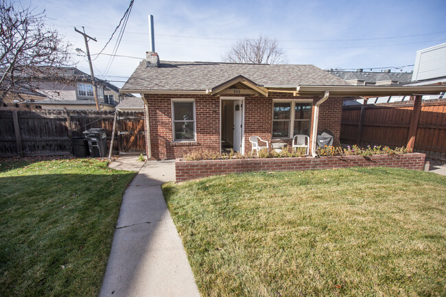 Home Front with yard - 523 Clayton St Condo Unit 523 Clayton