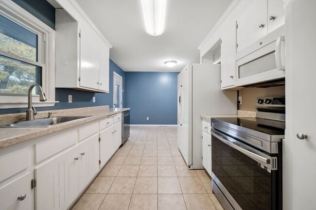 Photo - 6367 Zinnia Ln N