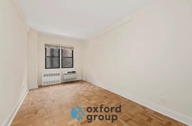 Photo - East 71st Street