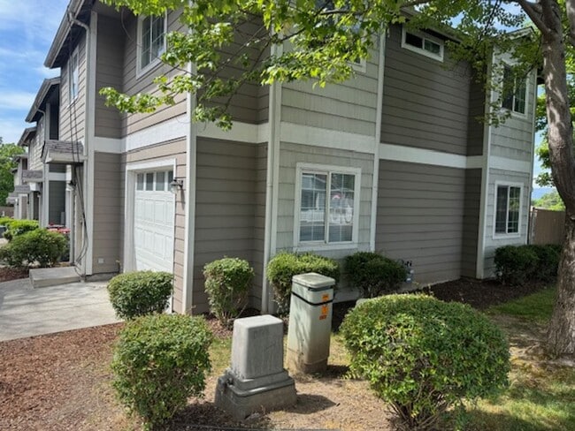 Photo - COMING SOON - 3 BEDROOM TOWNHOME W/ GARAGE- FRESH PAINT AND NEW FLOORING