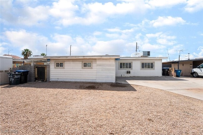 Building Photo - 2629 Hickey Ave