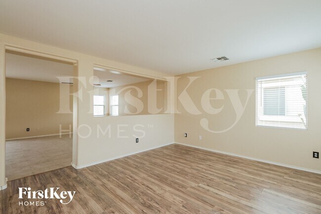 Photo - 1730 Maddison Cir