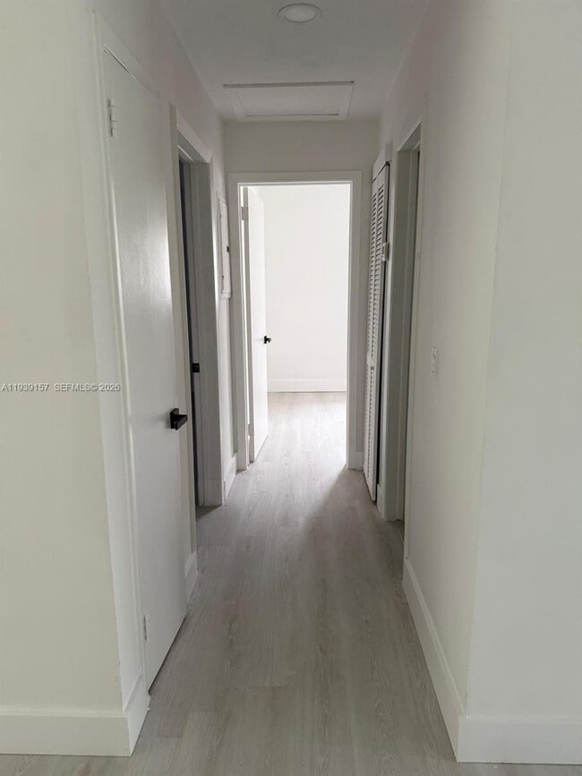 Photo - 5023 SW 93rd Ave