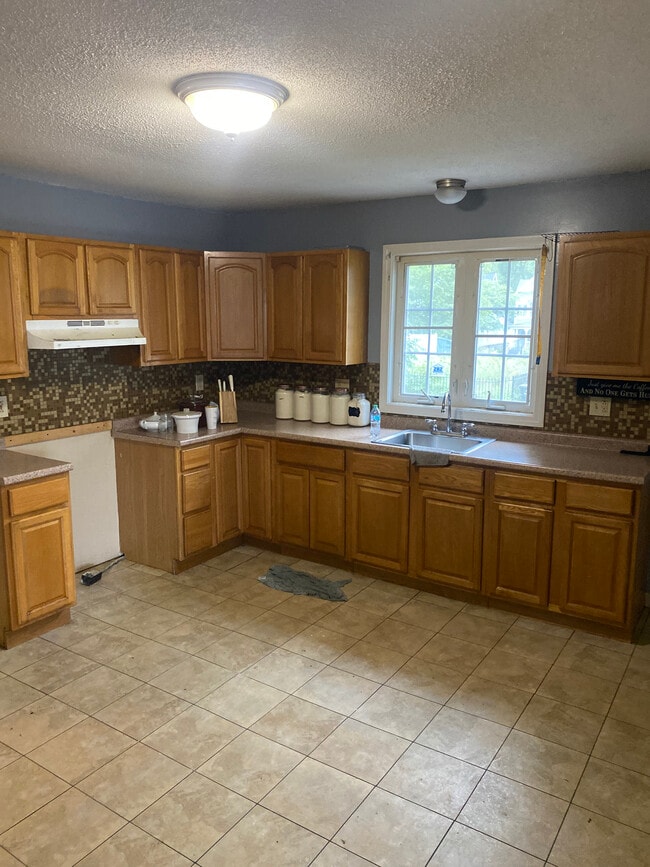 Photo - 77 Westland St