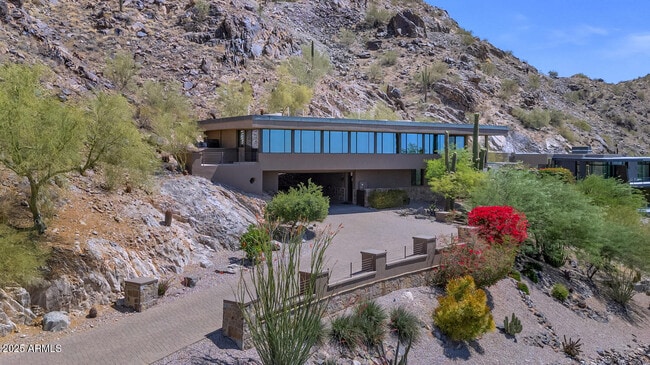 Photo - 5800 E Glen Dr House