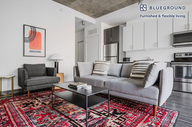 Photo - 215 W Lake St Unidad FL21-ID1176