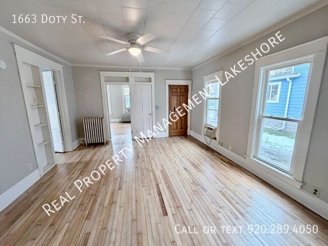 Photo - 1663 Doty St