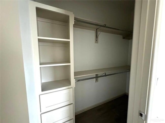 Photo - 7707 N 58th St Unidad 2