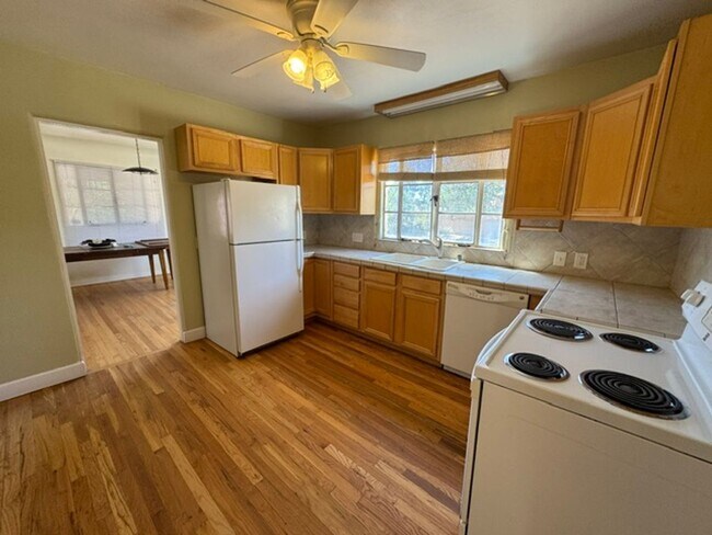 Photo - 603 Dartmouth Dr NE Unit Front House