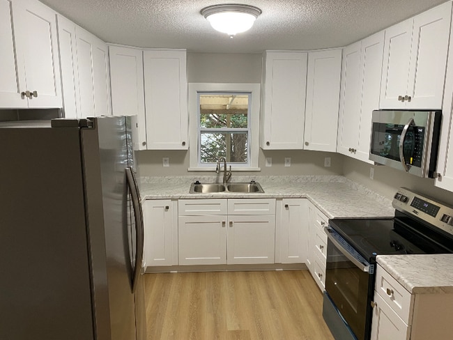 Photo - 1347 Park Ave Apartment Unit 1347
