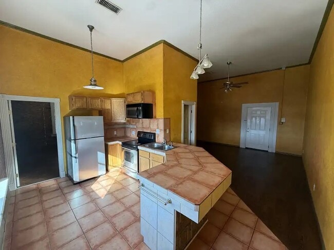 Photo - 301 E California St Unit 203