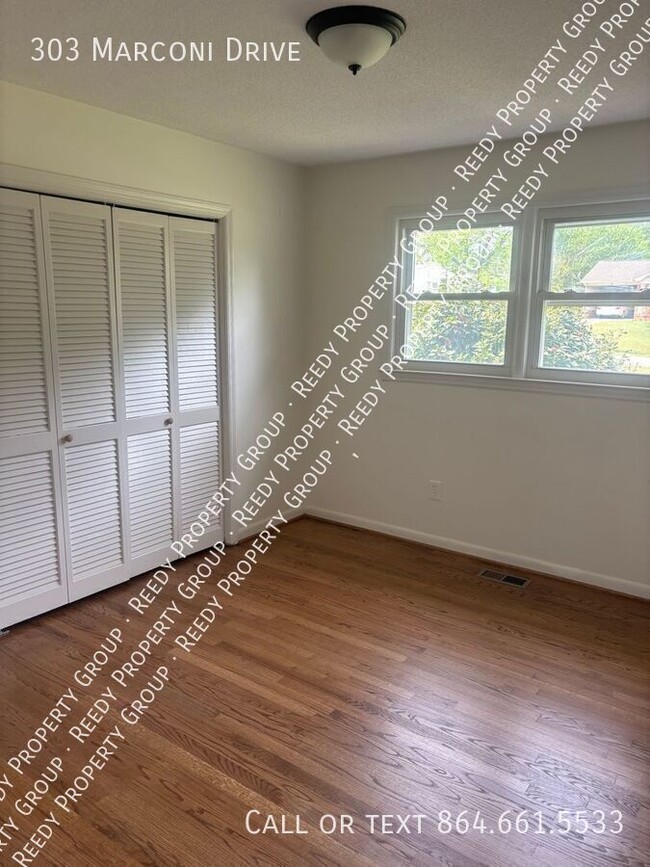 Photo - 303 Marconi Dr