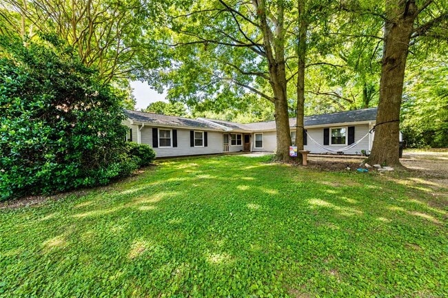 Photo - 107 Cardinal Acres Dr