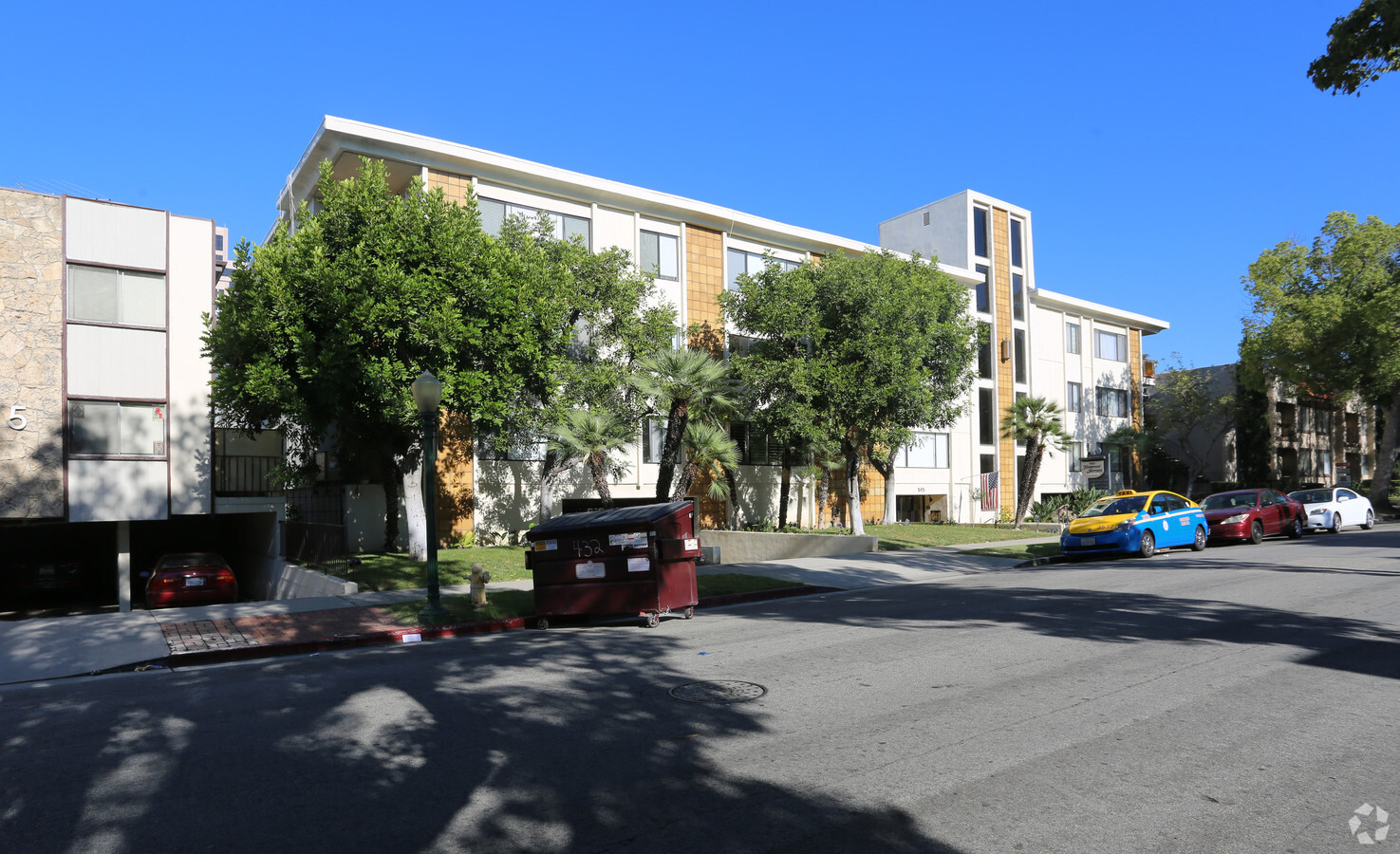 Kenwood Terrace - Kenwood Terrace Apartments