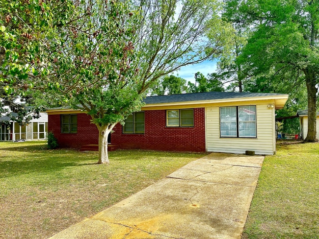 Photo - 601 Lynn Terrace