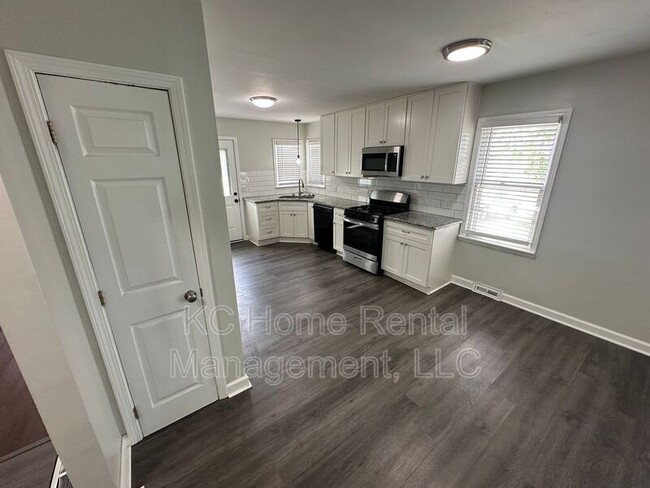 Photo - 10036 W 51st St House