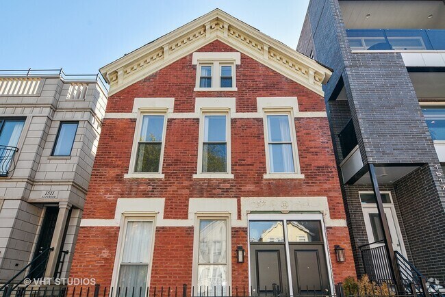 Building Photo - 1513 W Superior St Unit 2F Rental