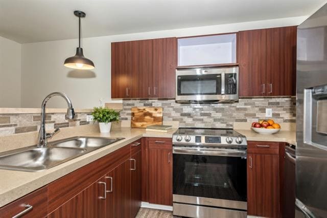 Building Photo - 3022 Forest Ln Unit 105