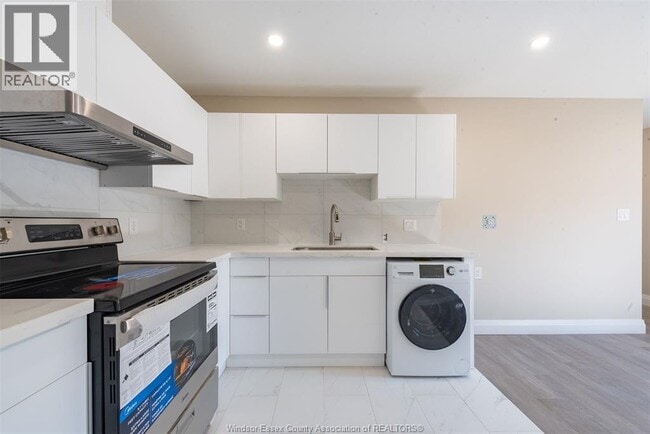 Photo - 912 Hall Ave