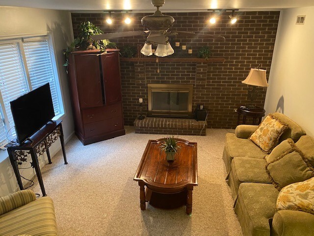 Photo - 328 Harolds Branch Rd