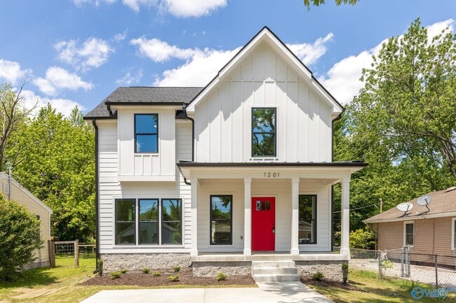 Photo - 1201 Halsey Ave NE