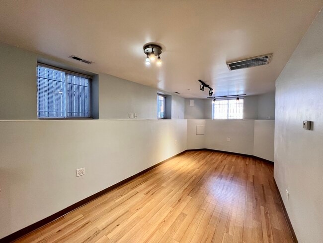 Photo - 2915 N Lawndale Ave