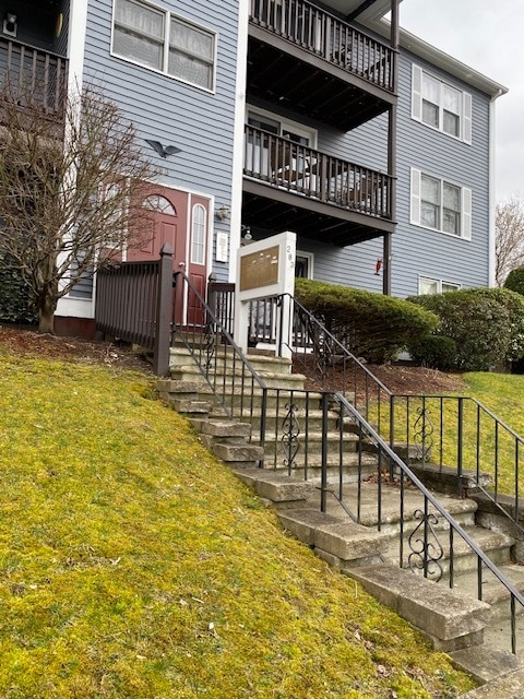 Building Photo - 283 Privilege St Unit 3