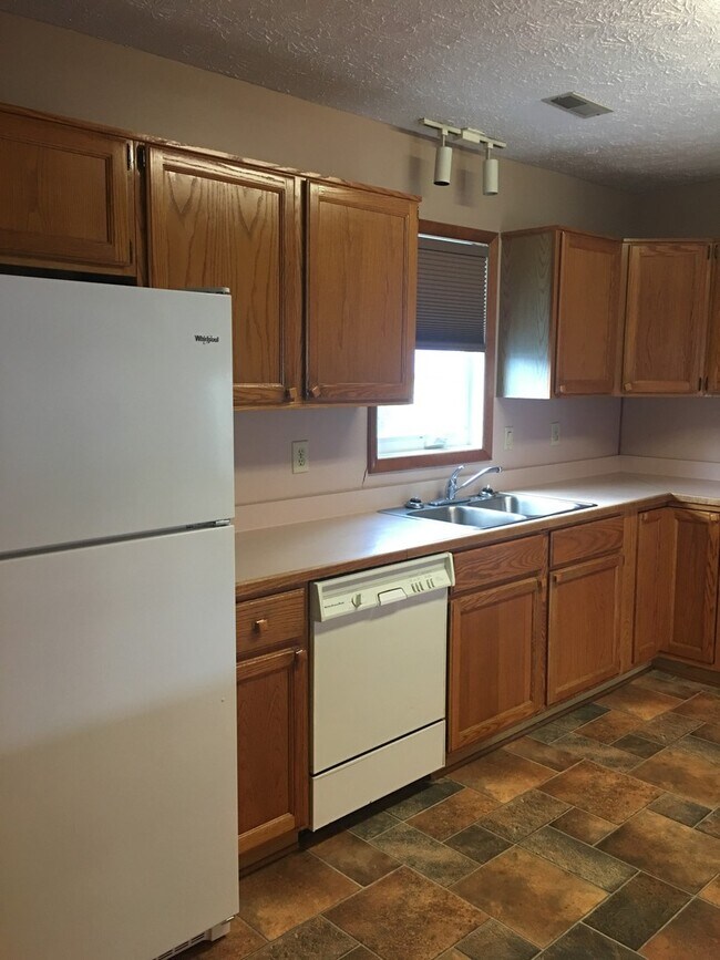 Townhome with Water View House Rental in Bridgeton, NC